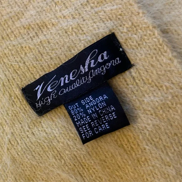 Vintage Vanesha Angora Fur Elegant Muted Yellow Fringe Scarf - Picture 2 of 9